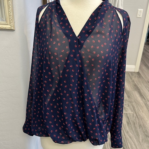 Sheer Lightweight Blouse with V Neck (snap close) long sleeves Navy - Picture 8 of 8